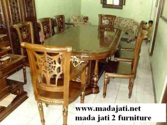 Kursi makan clasiq salina spider