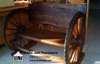 Bangku Roda Delman
